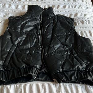Women's Black Puffer Vest